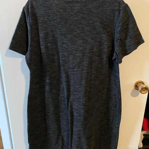 32 degrees cool dress. - Picture 3 of 3